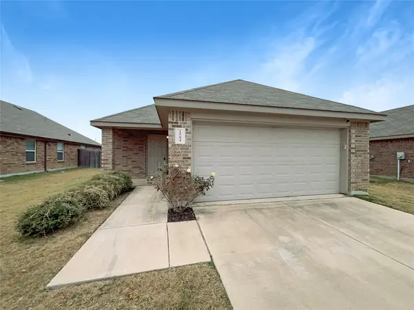 1504 Blue Jay Drive, Ennis, TX 75119