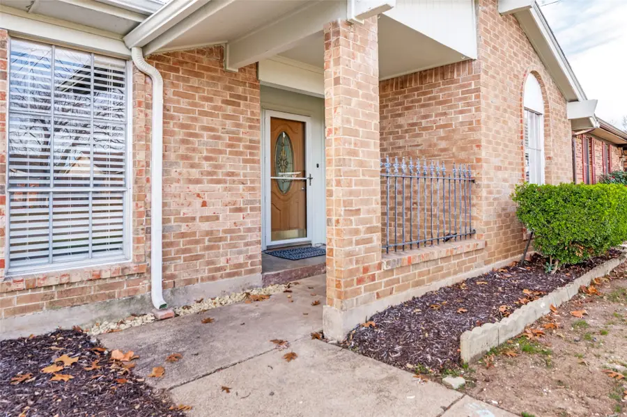 2730 Moonriver Lane, Farmers Branch, TX 75234 - Image #2