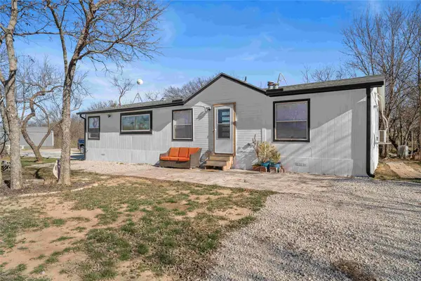 169 Cumberland Trail, Bridgeport, TX 76426