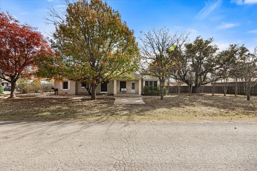 206 N Bouldin Street, Hamilton, TX 76531 - Image #2