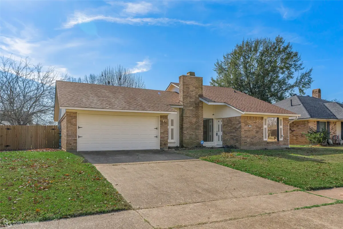 5702 Golden Meadows Drive, Bossier City, LA 71112 - Image #1