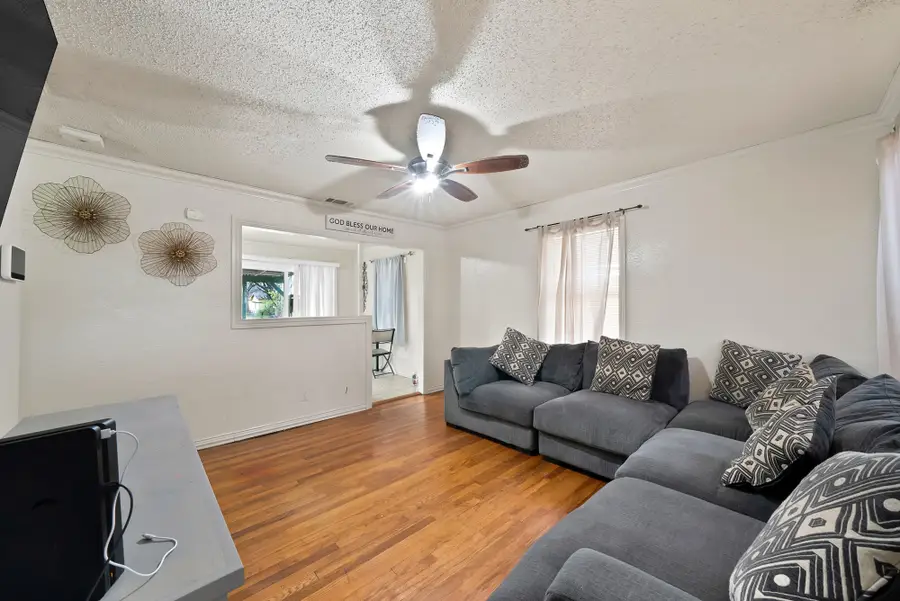 4153 Doyle Lane, Lancaster, TX 75134 - Image #3