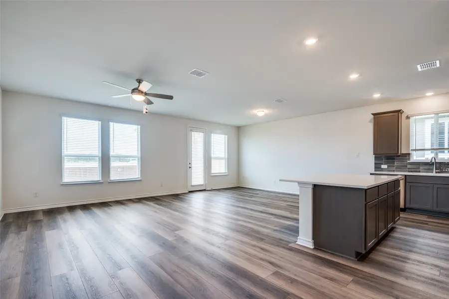 348 Fallbrook Drive, Aledo, TX 76008 - Image #3