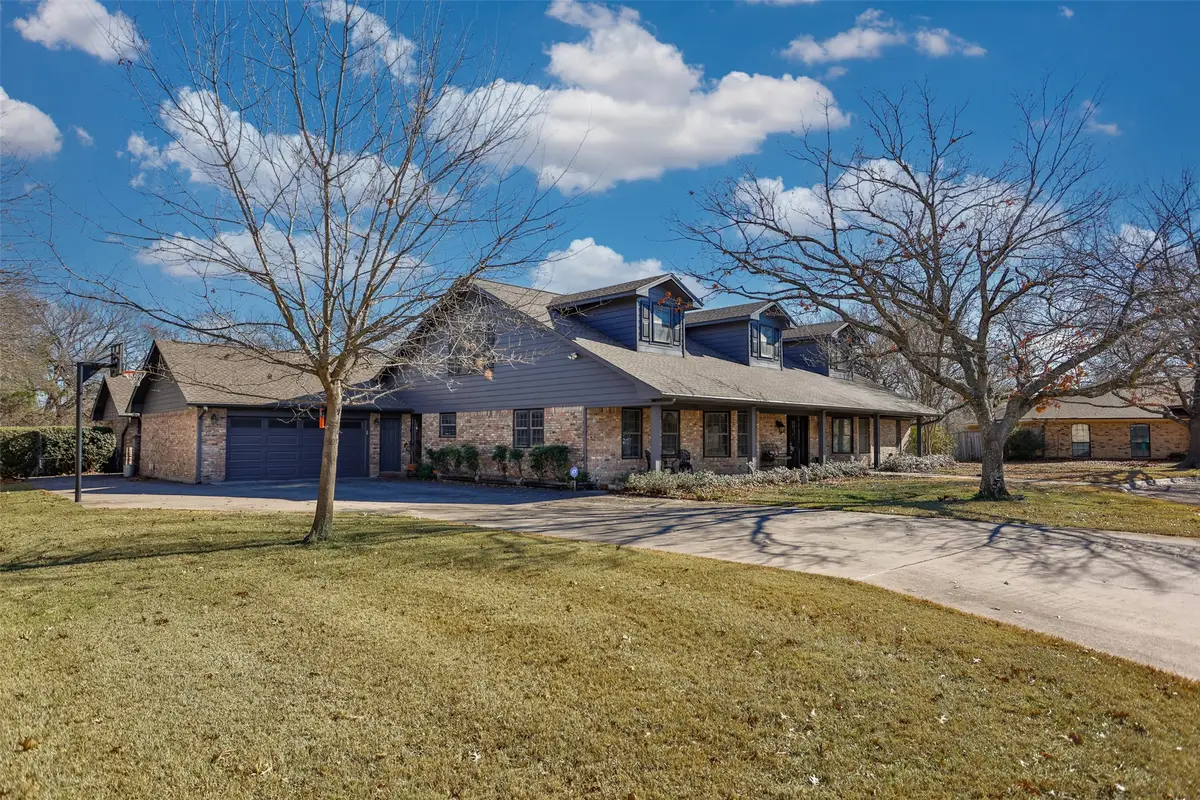 308 Wheeler Creek Court, Gainesville, TX 76240 - Image #1