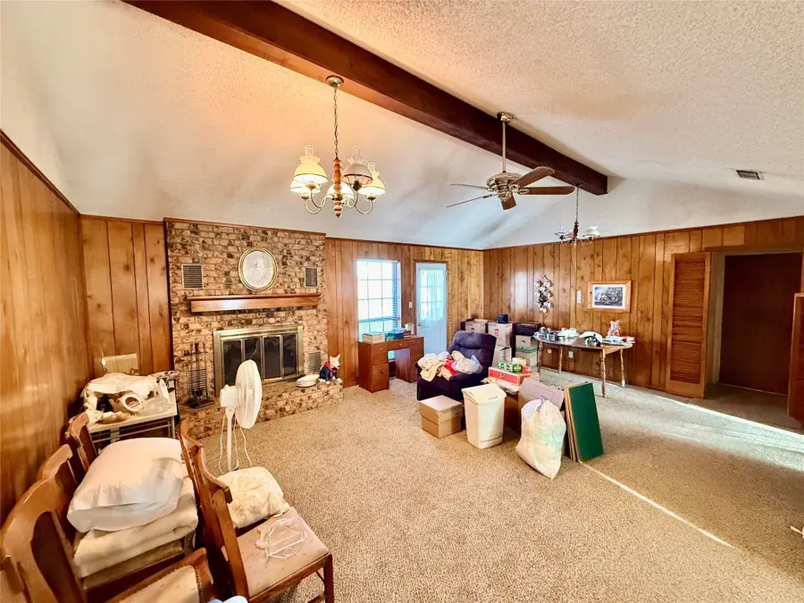 127 East Park Road, Graham, TX 76450 - Image #2