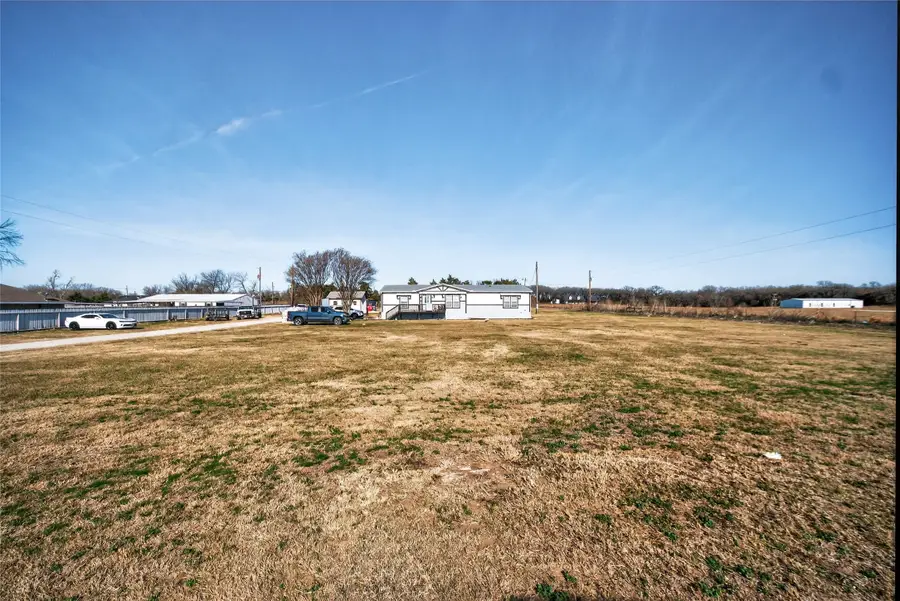 147 Emberson Chapel Road, Pilot Point, TX 76258 - Image #3