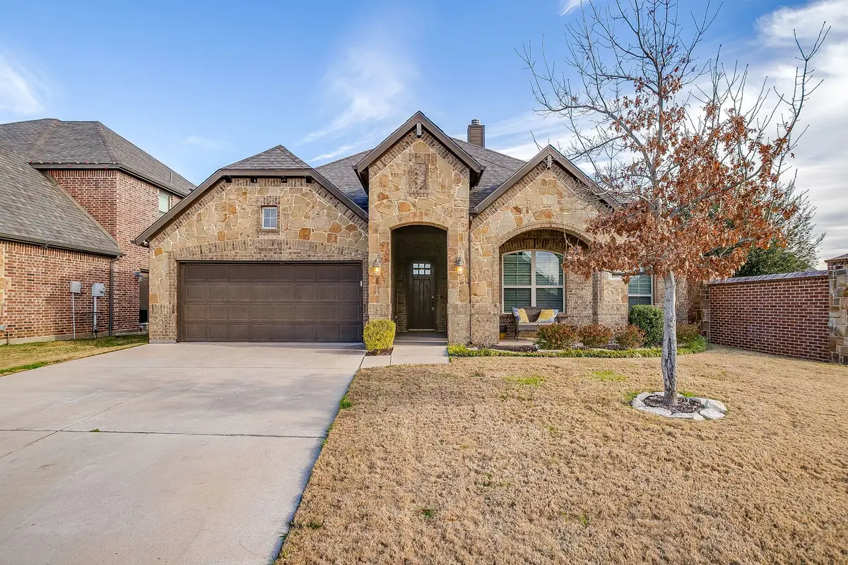 200 Hawks Ridge Trail, Burleson, TX 76028 - Image #1