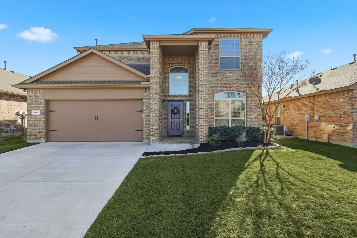 109 Red Fox Lane, Denton, TX 76210 - Image #1