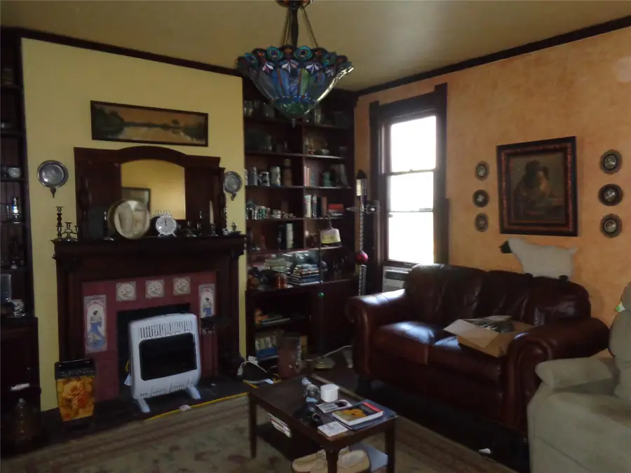 506 S 3rd Street, Grandview, TX 76050 - Image #3