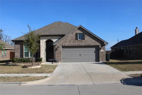 536 Hidden Springs Trail, Azle, TX 76020