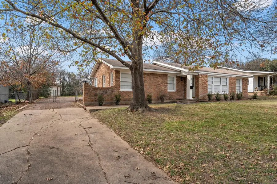 916 N 43rd Street, Waco, TX 76710 - Image #2