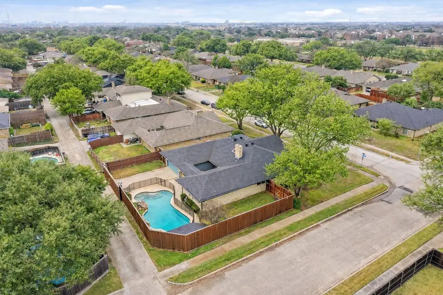 528 Sheffield Drive, Richardson, TX 75081 - Image #2