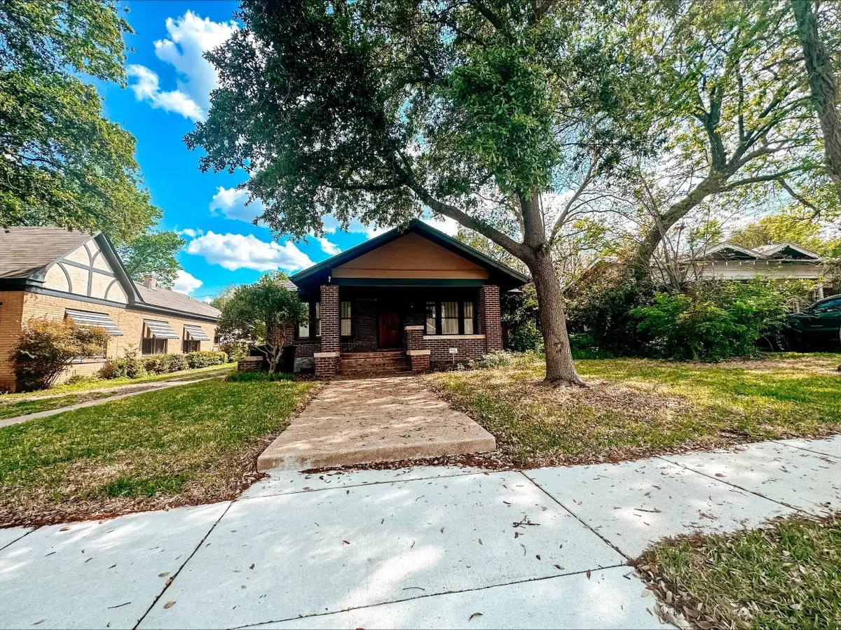 2333 Irwin Street, Fort Worth, TX 76110 - Image #1