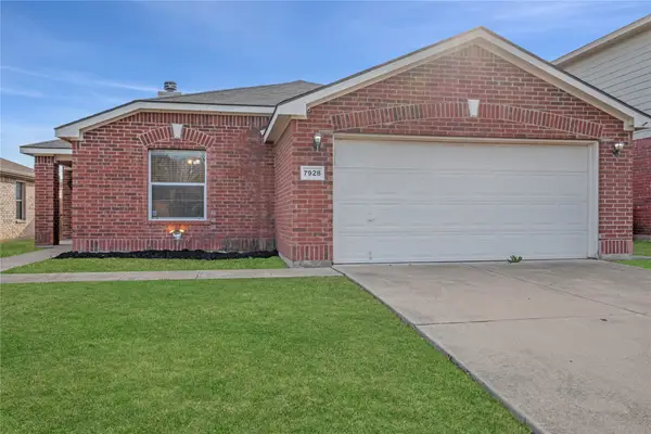7928 Meadow Spring Lane, Fort Worth, TX 76120