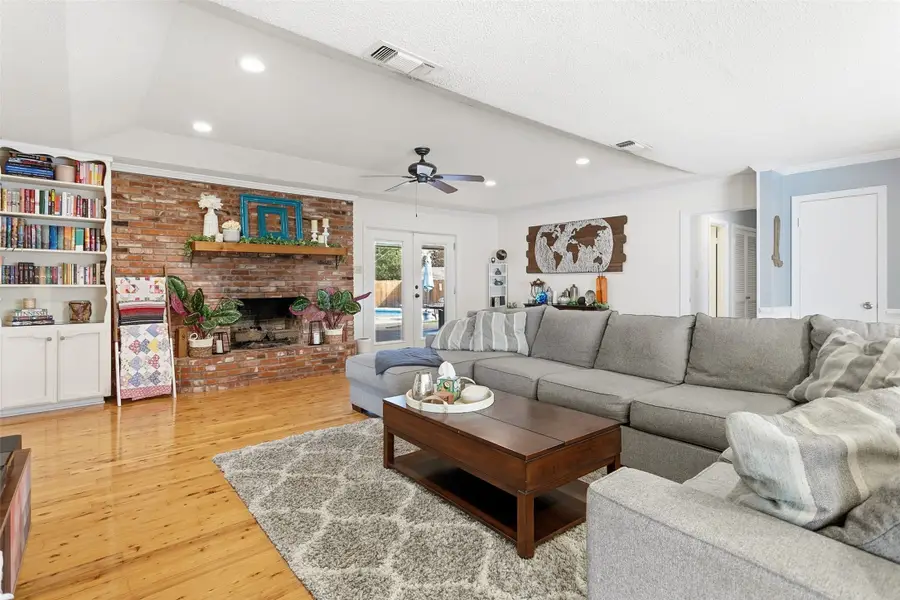 5124 Whistler Drive, Fort Worth, TX 76133 - Image #3