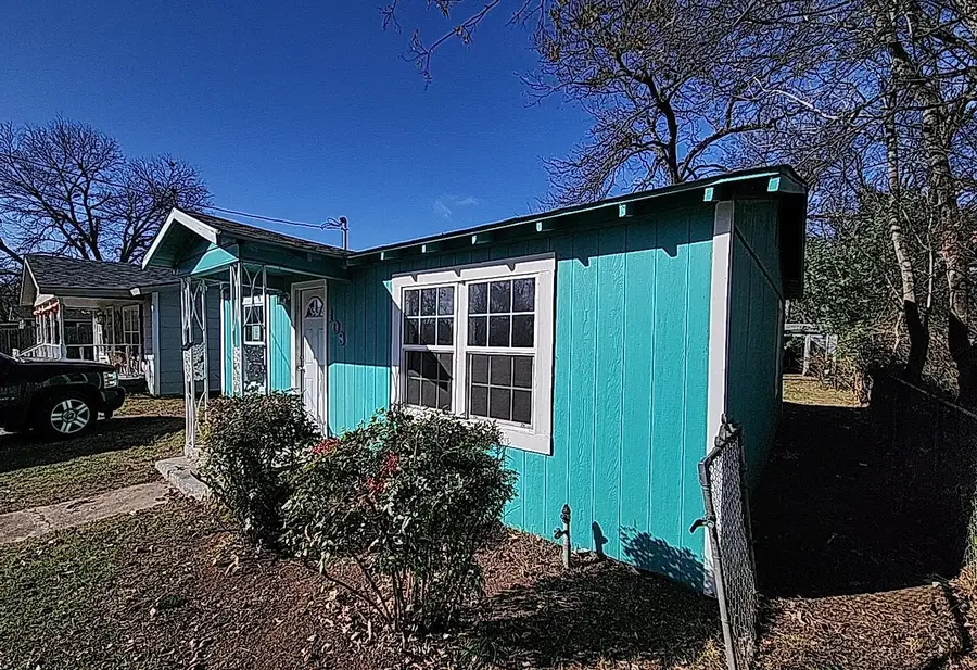 108 Monroe Street, Cleburne, TX 76033 - Image #2