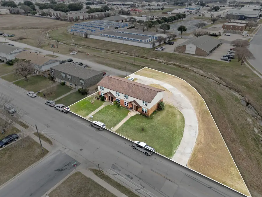 449 Thomas Street, Burleson, TX 76028 - Image #2