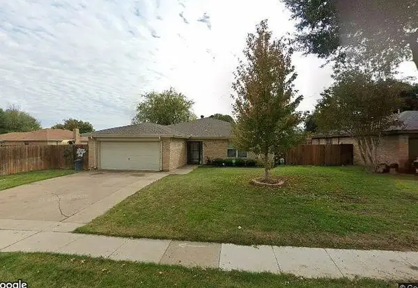 509 Royal Valley Road, Grand Prairie, TX 75052