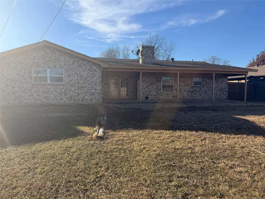 7605 Pinehurst Drive W, Fort Worth, TX 76134 - Image #2