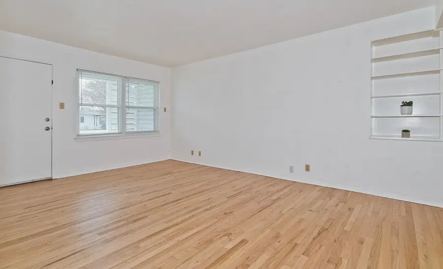 11717 Fernald Avenue, Dallas, TX 75218 - Image #3