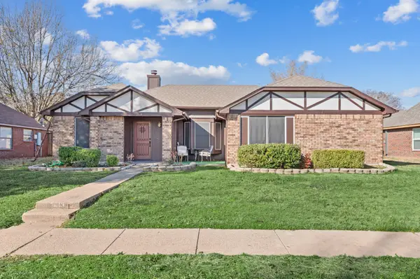 2813 Andrea Lane, Garland, TX 75040