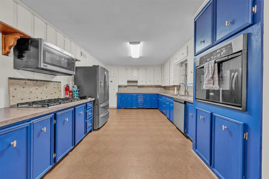 106 Lakeridge Road, Lakeside, TX 76108 - Image #2