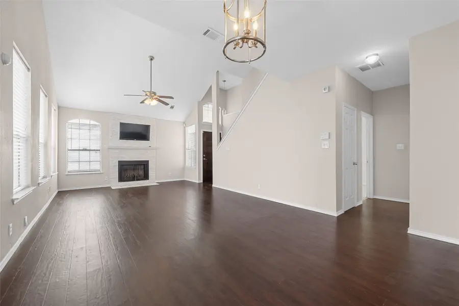 1135 Southpointe Drive, Desoto, TX 75115 - Image #3