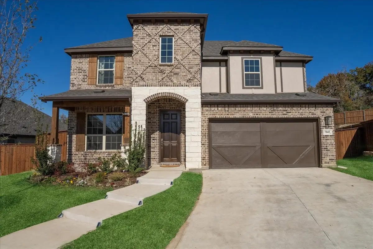 7045 Pecan Glen Place, Fort Worth, TX 76120 - Image #1