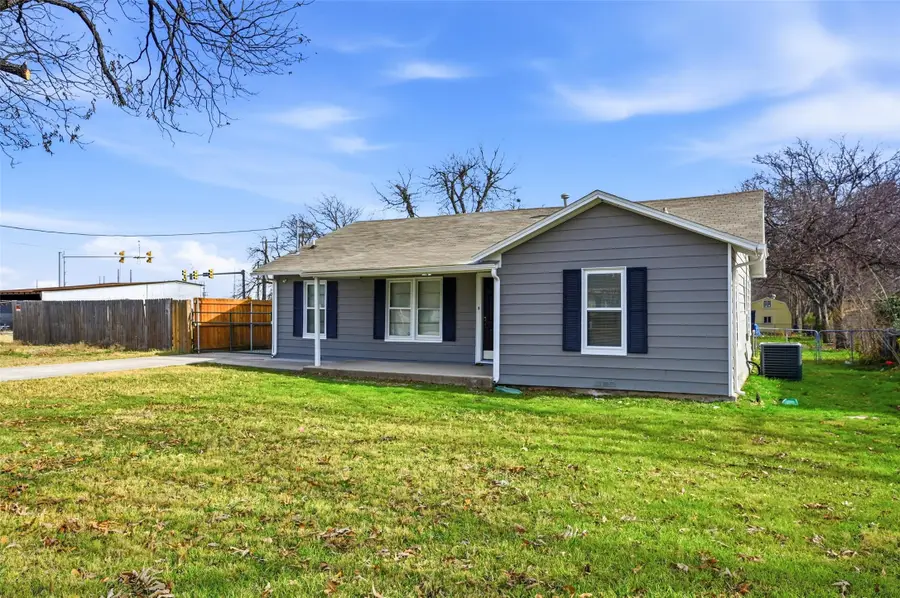 418 Russell Street, White Settlement, TX 76108 - Image #2