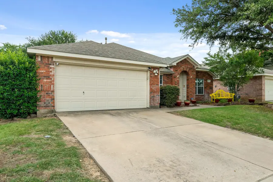 1320 Cattle Crossing Drive, Fort Worth, TX 76131 - Image #3