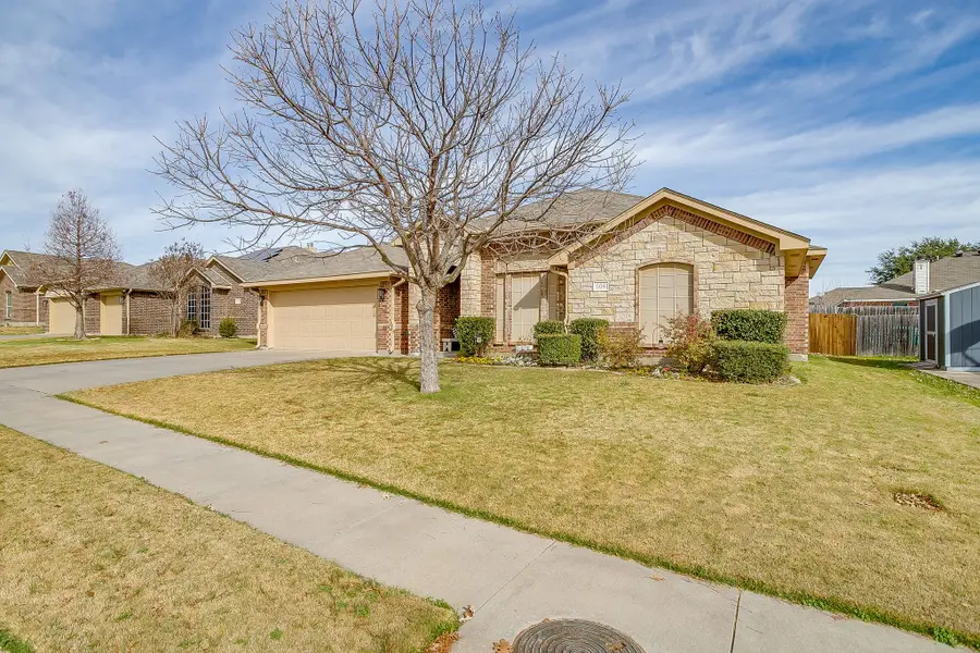 604 Marybeth Drive, Burleson, TX 76028 - Image #3
