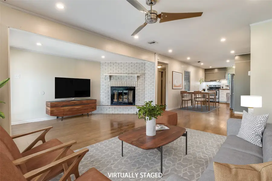 2804 Vassar Drive, Irving, TX 75062 - Image #3