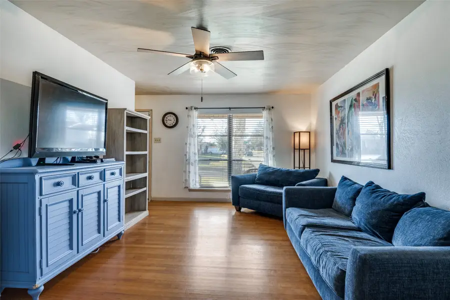 2602 Ridgecrest Drive, Garland, TX 75041 - Image #3