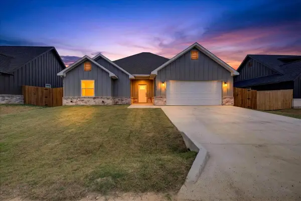 117 Bexar Street, Mabank, TX 75147