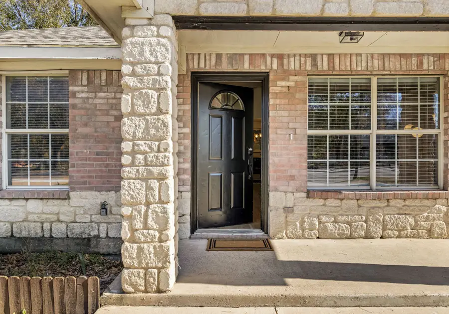 274 S St Augustine Drive, Dallas, TX 75217 - Image #2