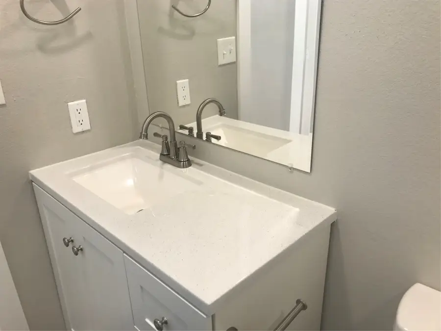 1924 Oak Hill Circle, Dallas, TX 75217 - Image #3