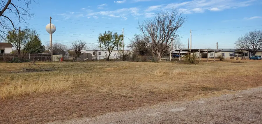 108 Metro Drive, Tye, TX 79563 - Image #2