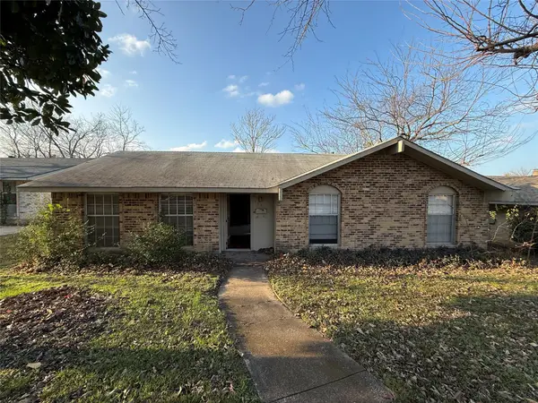 333 Fieldside Drive, Garland, TX 75043