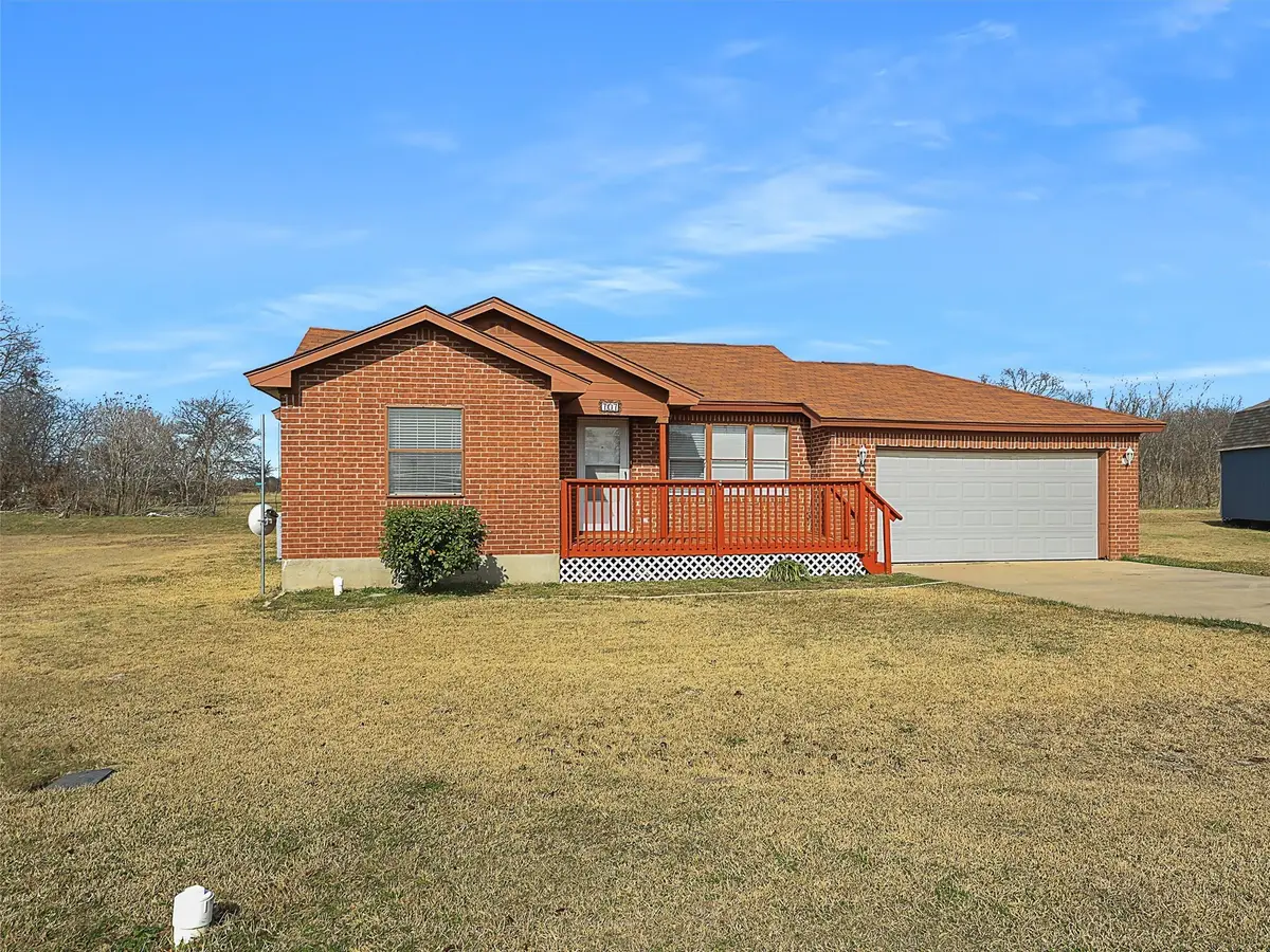 707 Doris Lane, Gunter, TX 75058 - Image #1