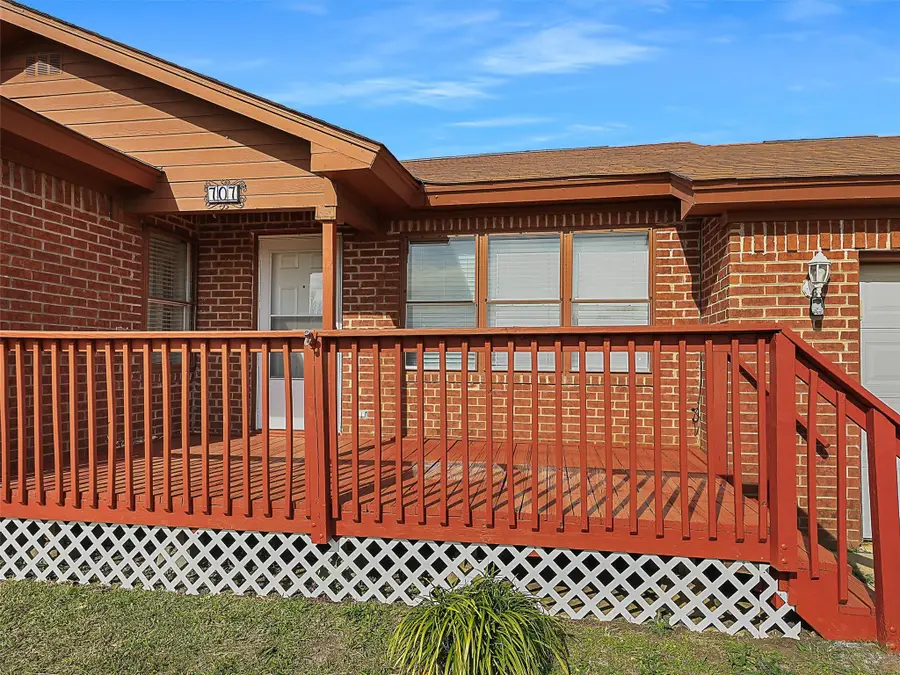 707 Doris Lane, Gunter, TX 75058 - Image #3