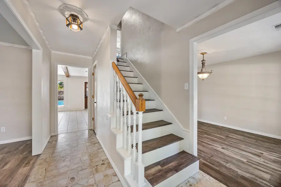 2404 Heather Hill Lane, Plano, TX 75075 - Image #2