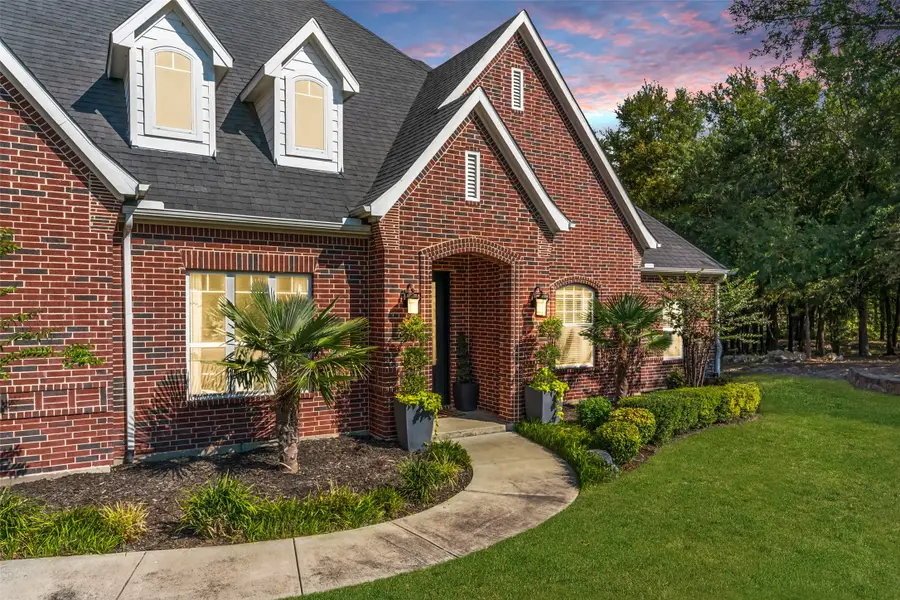 12317 Bella Colina Drive, Fort Worth, TX 76126 - Image #2