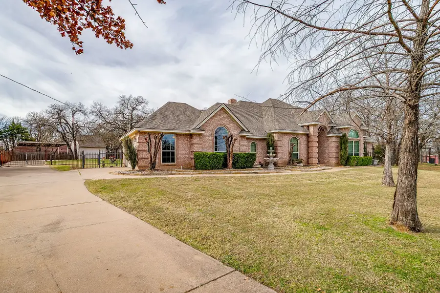2340 Redstone Road, Burleson, TX 76028 - Image #3