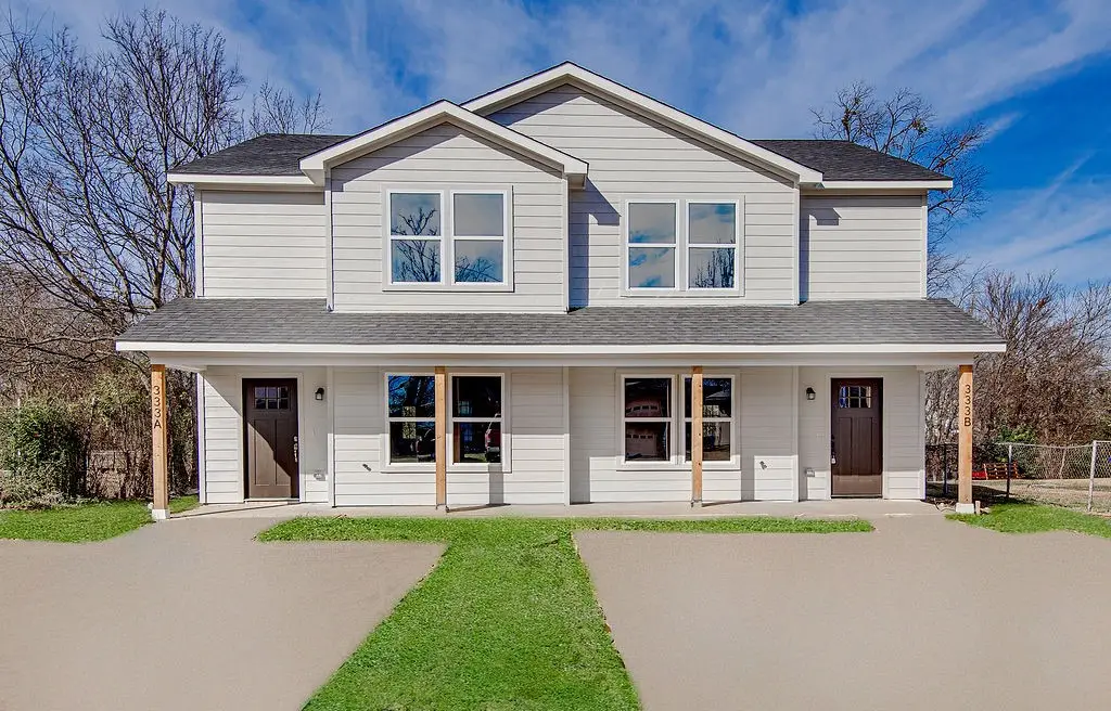 333 N Field Street, Burleson, TX 76028 - Image #1