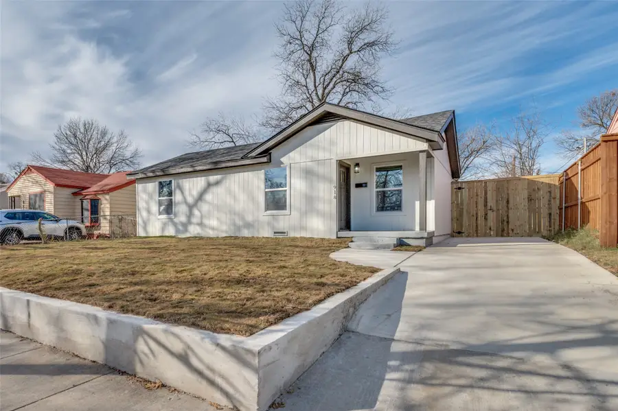 918 SW 4th Street, Grand Prairie, TX 75051 - Image #2