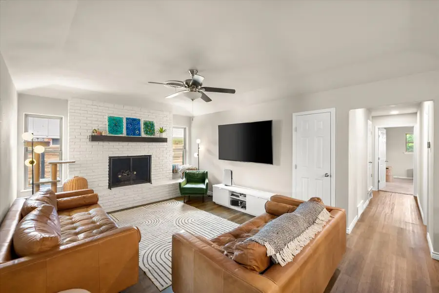 4904 Fall River Drive, Fort Worth, TX 76103 - Image #3