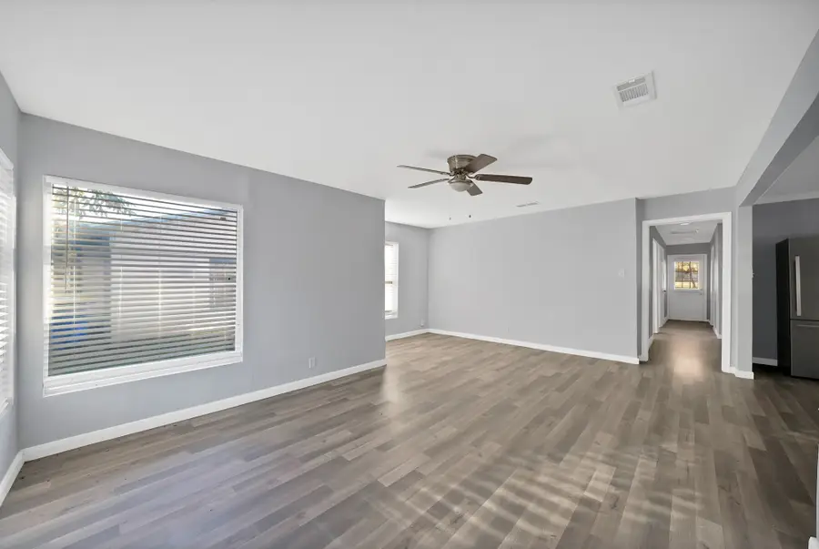 809 Hackamore Street, White Settlement, TX 76108 - Image #3