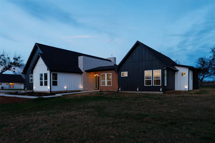 7316 N Sundance Dr, Joshua, TX 76058 - Image #2