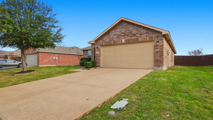42 Larkspur Drive, Fate, TX 75087 - Image #2