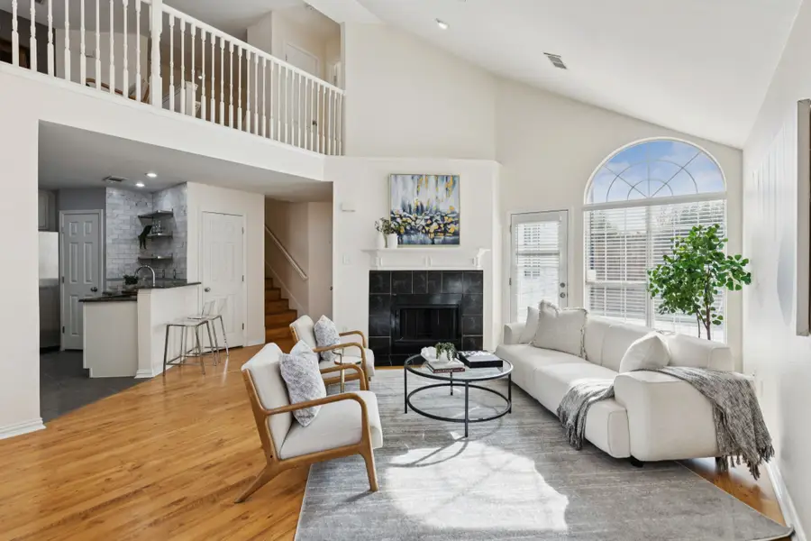 2960 S Bend Drive, Dallas, TX 75229 - Image #2